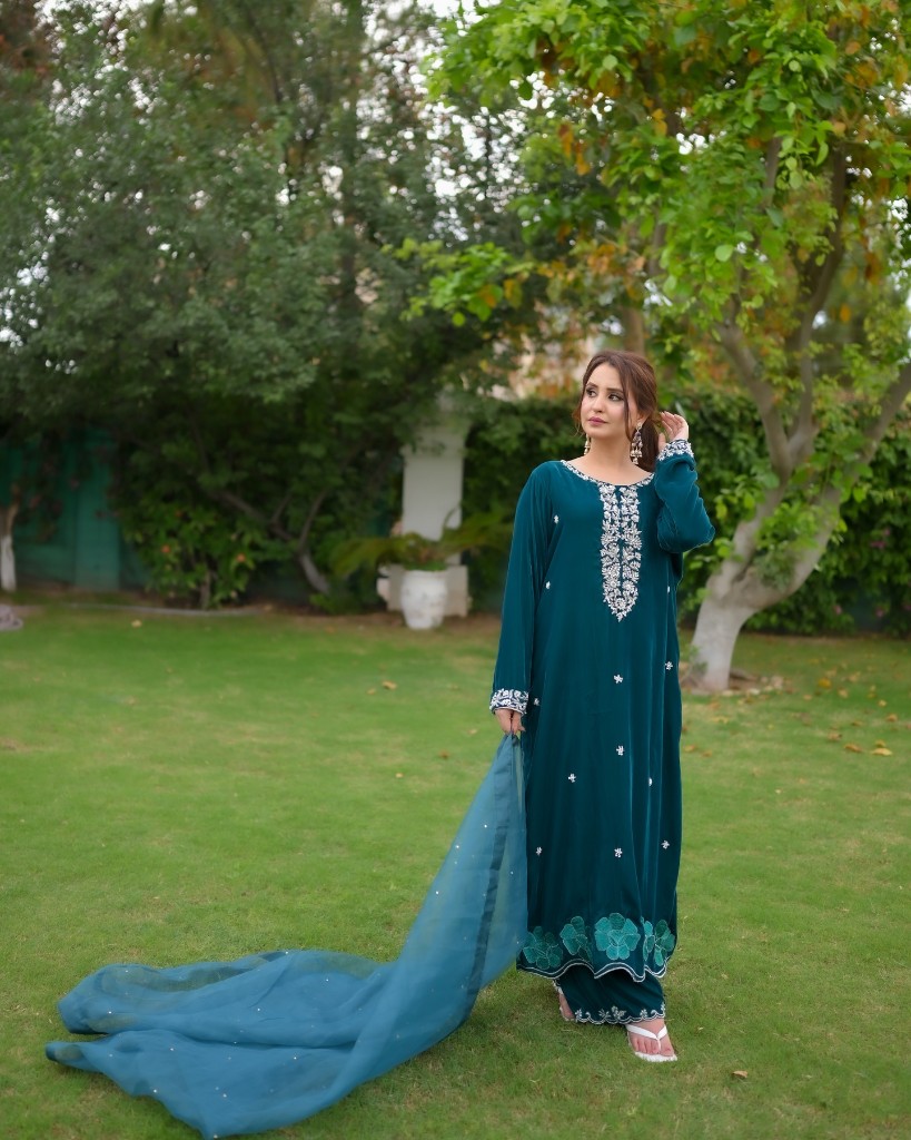 Teal velvet garden